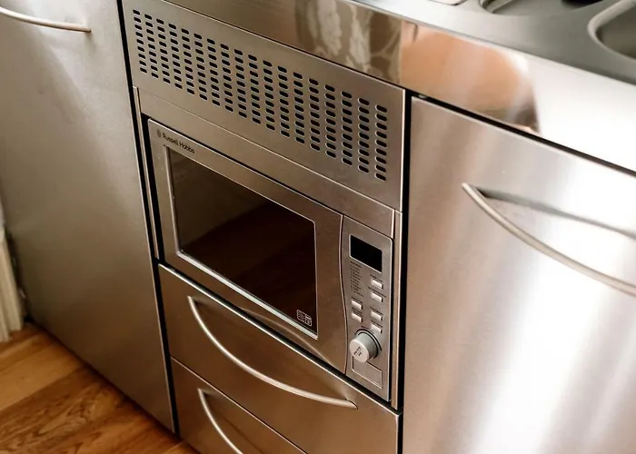 The Rectory Rooms, 4 *